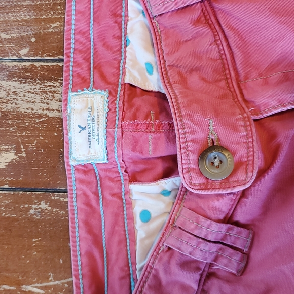 0 American Eagle Outfitter Shorts - Picture 2 of 4